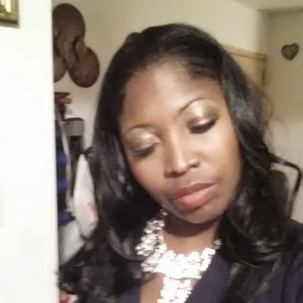 Meet your Posher, Tina